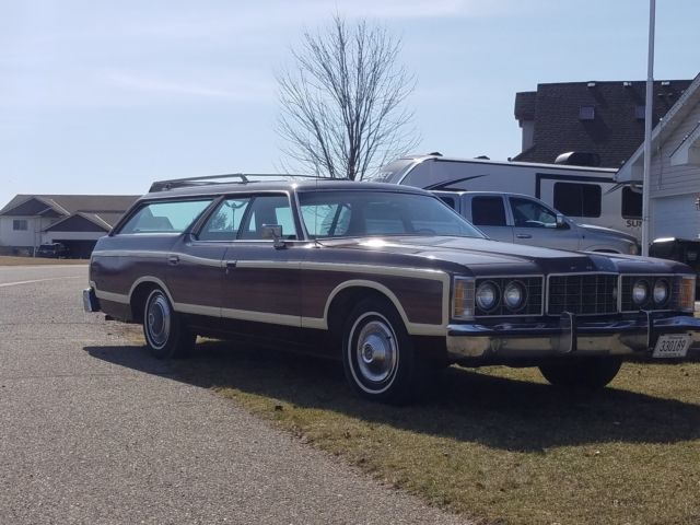 1973 Ford LTD Country Squire 9 passenger Station Wagon 1969 1968 1970 1971...