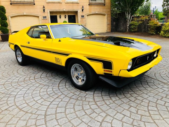 Excellent condition Mustang Mach 1, Must like yellow! Garaged and ...
