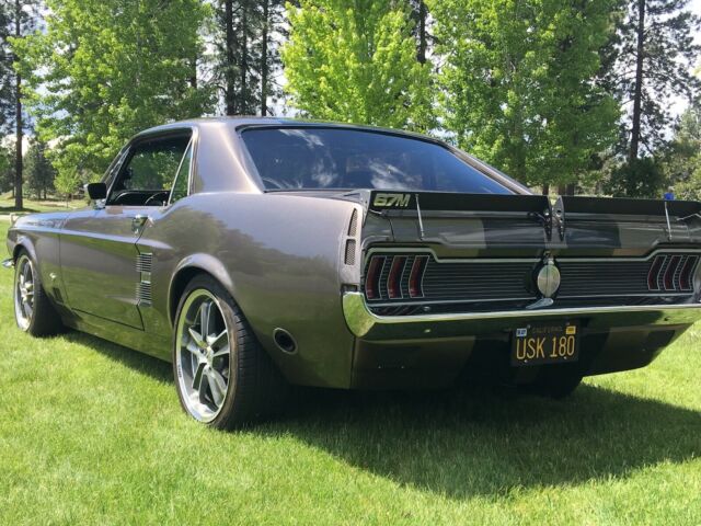 Pro touring custom show car Classic 1967 Ford Mustang 